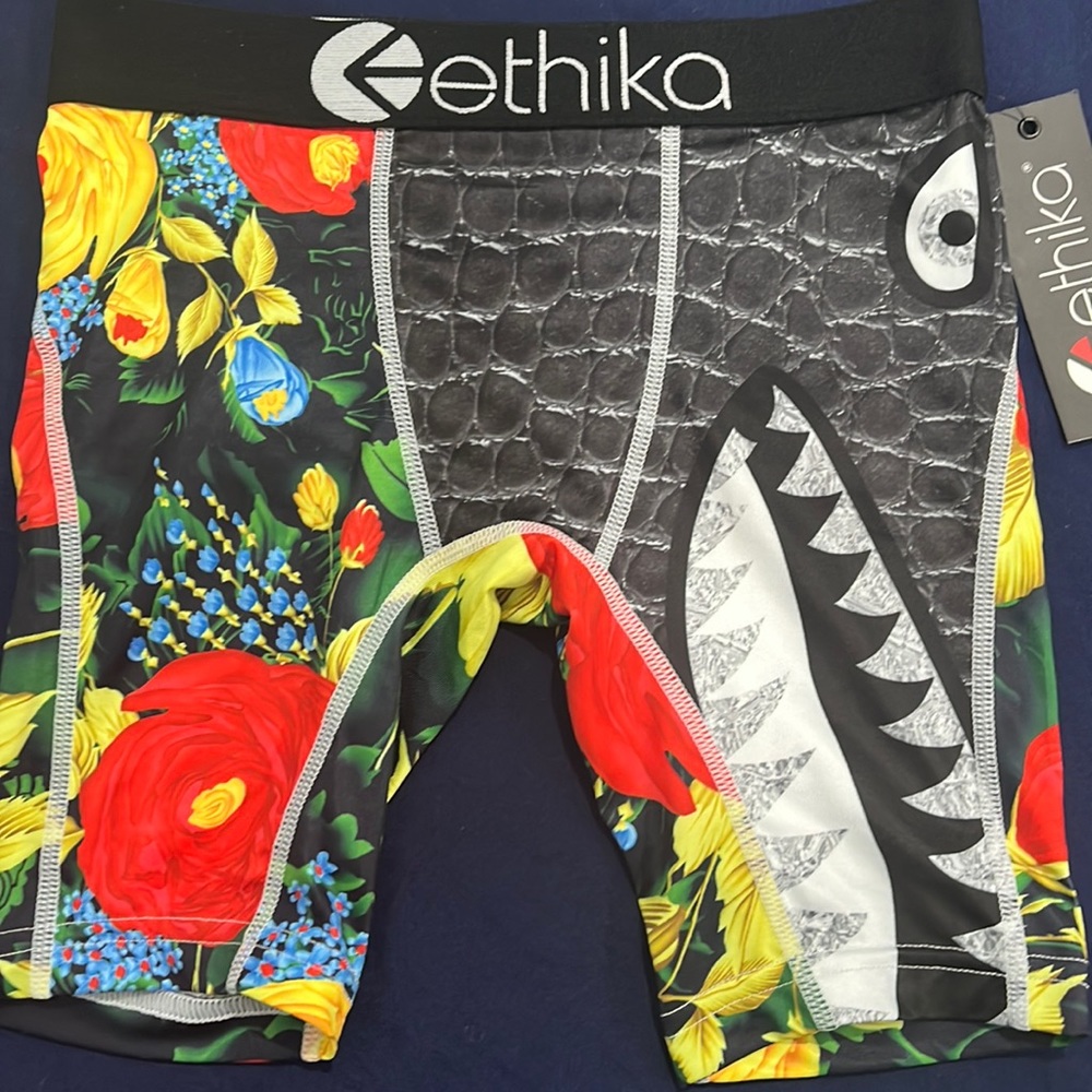 Ethika boxer